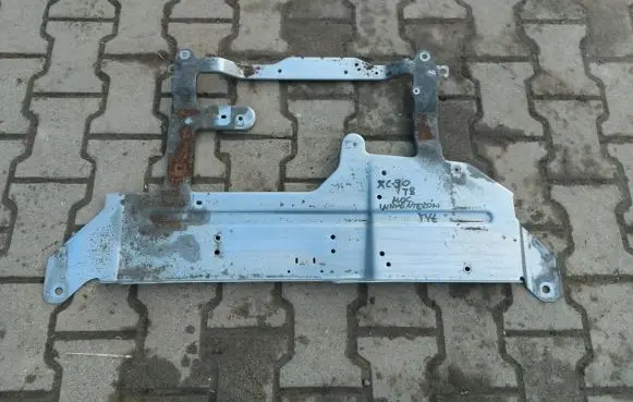 Volvo XC90 Radiator mount bracket 31376873
