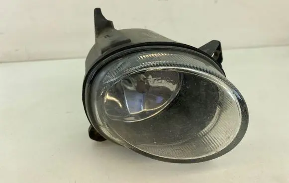 Volkswagen PASSAT CC Front fog light