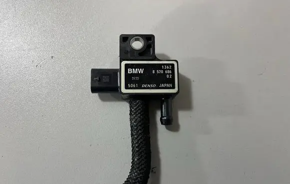 BMW X6 G06 Exhaust gas temperature sensor 8570686