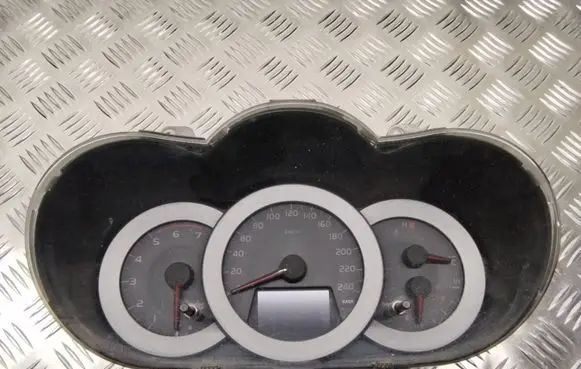 Toyota RAV 4 (XA30) Speedometer (instrument cluster) 8380042D03 2574403330