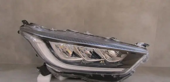 Toyota Yaris Headlight/headlamp