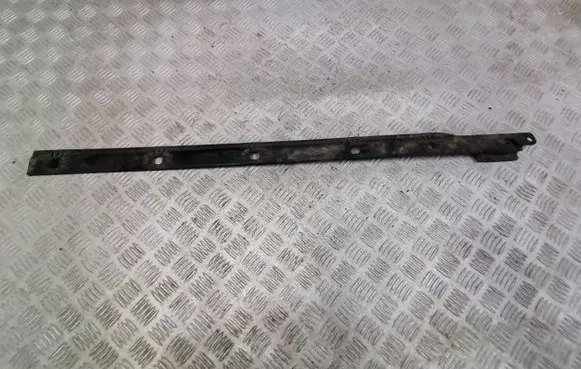 Sill/side skirt trim