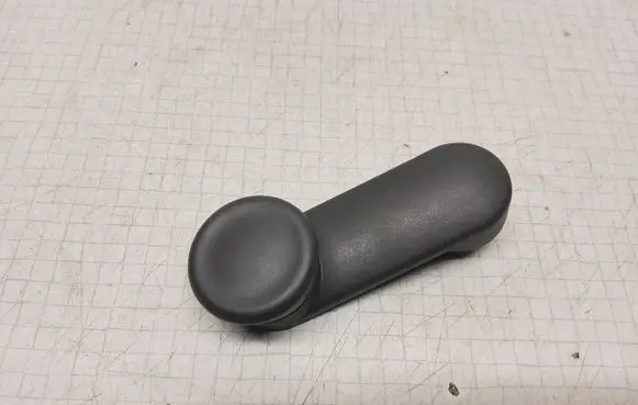 Opel Vectra C Rear door window winding handle 24451526