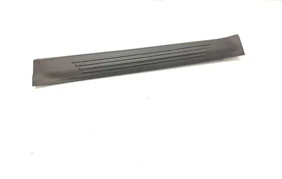 Front sill trim cover