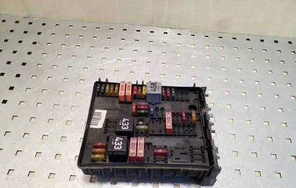 Audi A3 S3 A3 Sportback 8P Fuse box set 1K0937124H