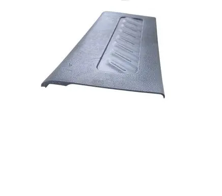 Chevrolet Silverado Rear sill trim cover 84504230