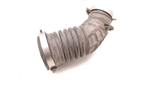 Nissan Juke I F15 Air intake hose/pipe
