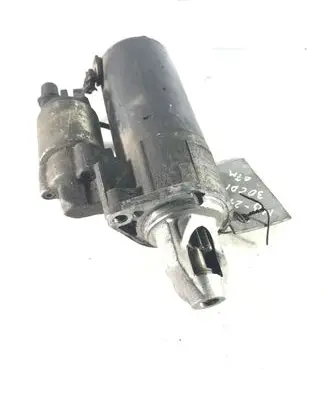 Mercedes-Benz E W211 Starter motor A0061514401