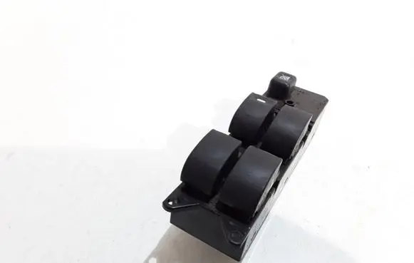 Mitsubishi Lancer Electric window control switch MR587878