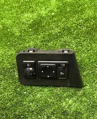 Nissan NV200 Wing mirror switch