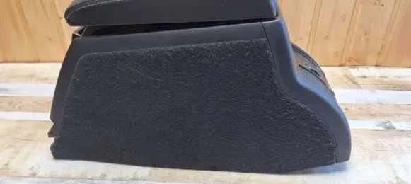 Skoda Superb B5 (3U) Armrest 3U0863319A
