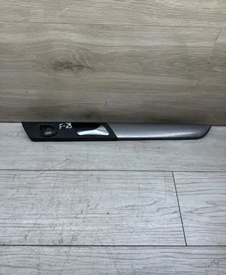 Volkswagen PASSAT B7 Front door interior handle 3AA867440