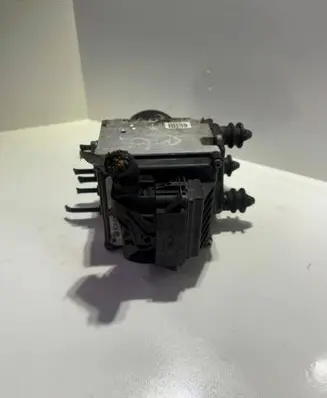 Volkswagen PASSAT B6 ABS Pump 3C0614109S