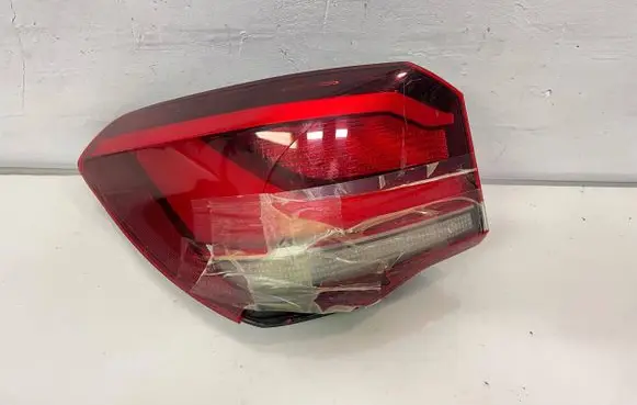 BMW X1 F48 F49 Rear/tail lights H3747771307 F03759000E