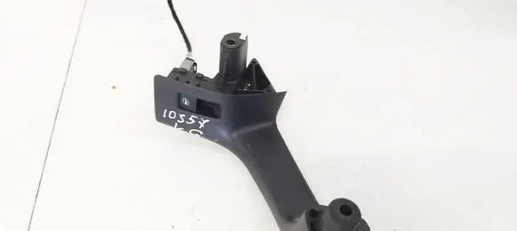 Volkswagen Golf Plus Front door window switch trim 5M0867179A