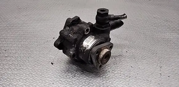 Audi A8 S8 D3 4E Power steering pump 4E0145156B