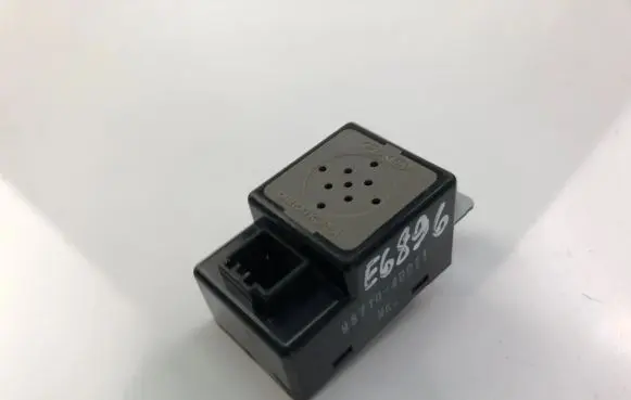 Hyundai Tucson TL Alarm system siren 957104D011
