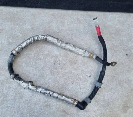 Positive cable (battery)