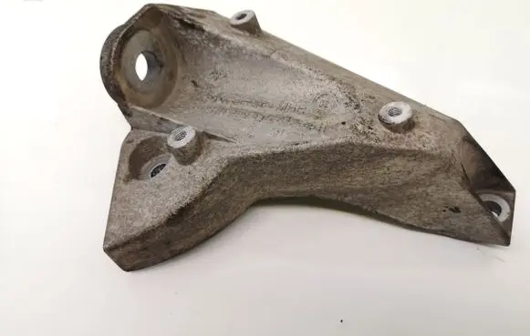 Audi A6 S6 C5 4B Gearbox mounting bracket 8D0399113AT