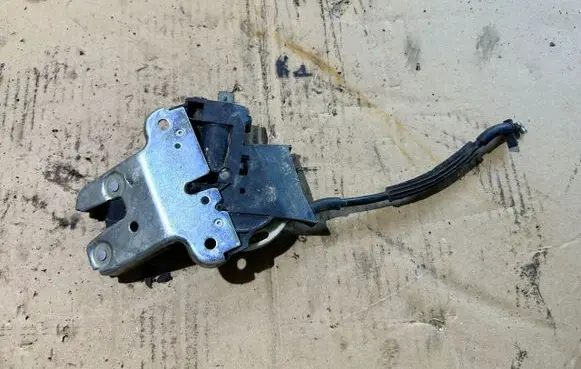Audi A6 S6 C6 4F Tailgate/trunk/boot lock/catch/latch 4F5827505D
