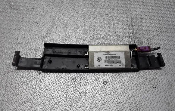Volkswagen Phaeton Aerial GPS antenna 3D0035507H