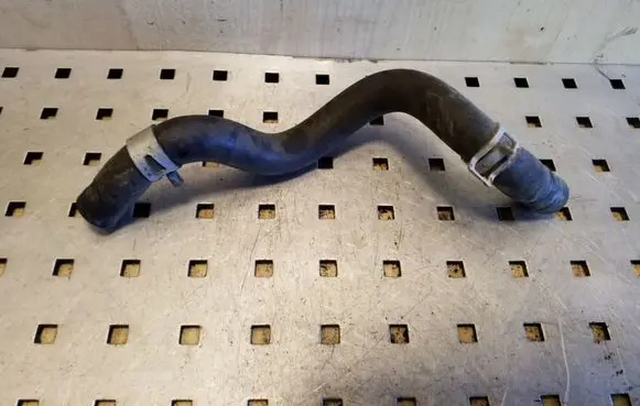 Peugeot 4007 Engine coolant pipe/hose