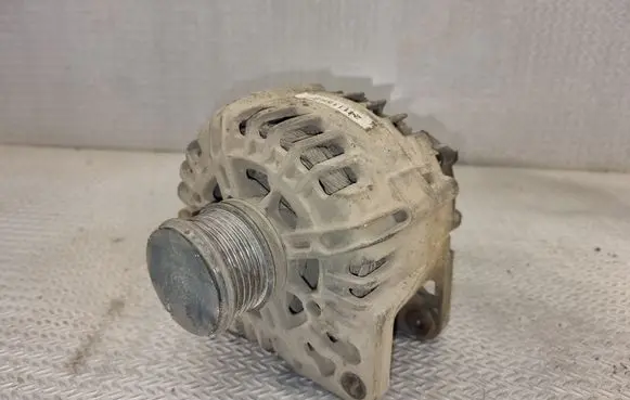 Renault Kangoo II Generator/alternator 2606272D TG15C146 231000026R