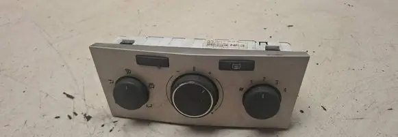 Opel Astra H Climate control unit 13269408 901513570001