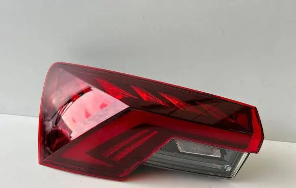 Skoda Octavia Mk4 Rear/tail lights 5E3945207A