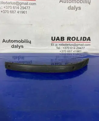 Front bumper splitter molding