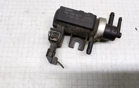 Volkswagen Golf III Turbo solenoid valve 1H0906627