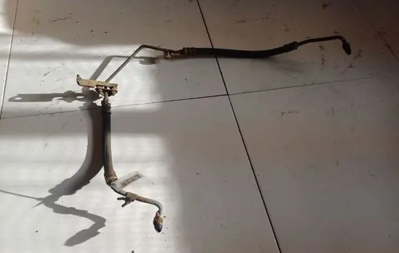 Ford Ka Air conditioning (A/C) pipe/hose