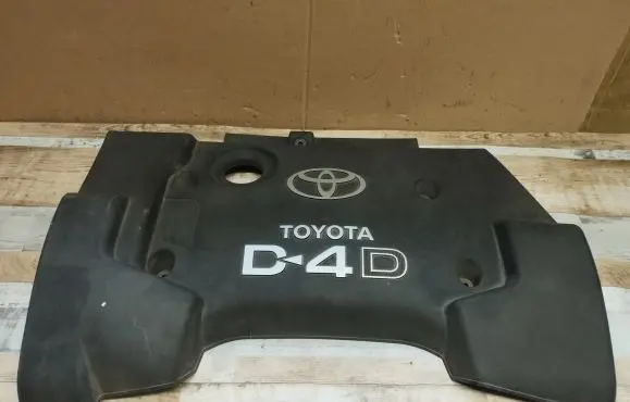 Toyota Corolla Verso E121 Engine cover (trim)