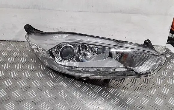 Ford Fiesta Headlight/headlamp c1bb13w029