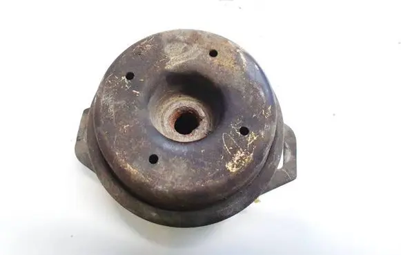 Peugeot 806 Engine mount bracket