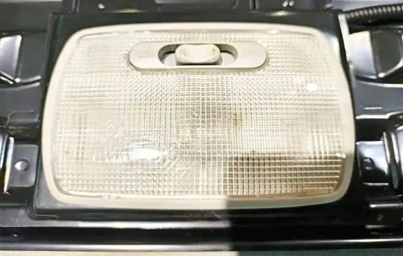 Honda FR-V Rear seat light