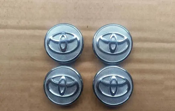 Toyota Avensis T250 Original wheel cap