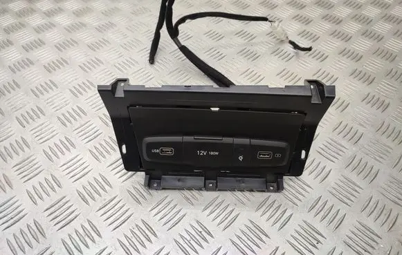USB socket connector
