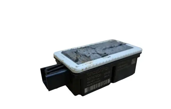 Volvo V70 Alarm control unit/module 30797900