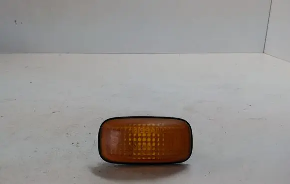 Nissan Almera Front fender indicator light 534001459