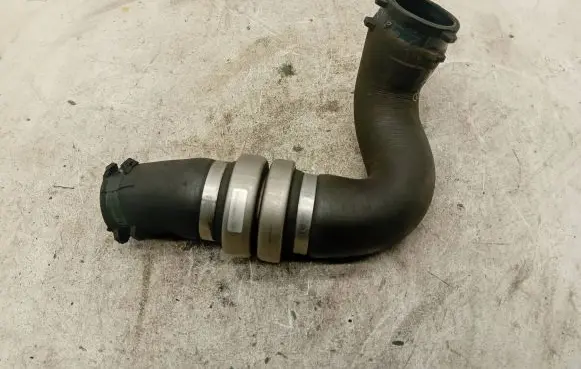 Audi A4 S4 B7 8E 8H Intercooler hose/pipe 8E0145790N