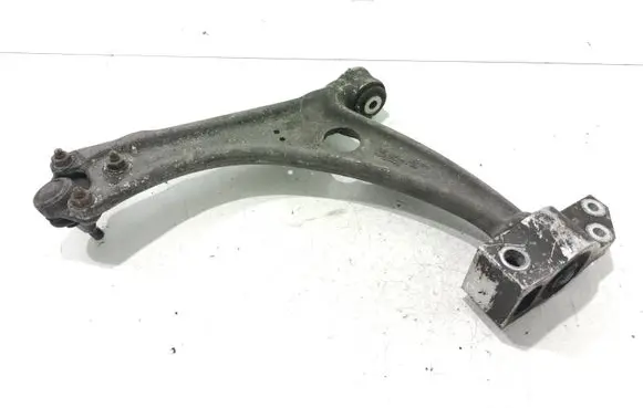 Volkswagen PASSAT B6 Front lower control arm/wishbone BFAT09