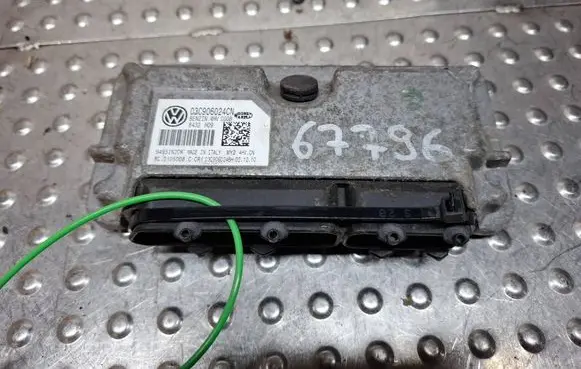 Volkswagen Polo V 6R Engine control unit/module 03C906024CN S27705950