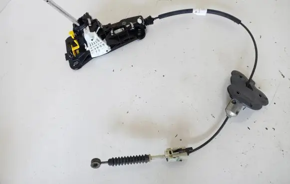 Renault Fluence Gear shift cable linkage 341040915R