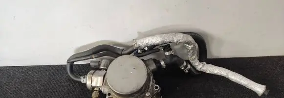 Audi A4 S4 B8 8K Fuel injection high pressure pump 06H127025K 1000465112 0261520055