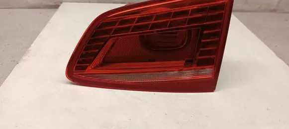 Volkswagen PASSAT B7 Tailgate rear/tail lights 2SB01074702 3AF945308F