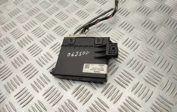 Toyota Avensis T270 Air conditioning/heating control unit 8865005252