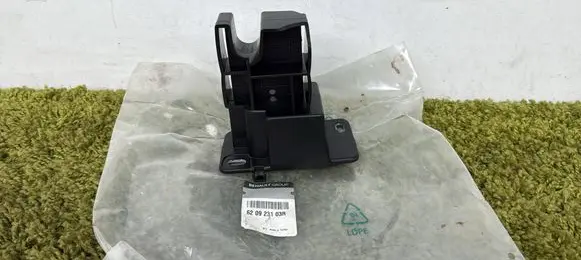Renault Clio IV Front bumper shock/impact absorber 620923103r