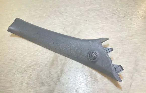 Nissan Juke I F15 (A) pillar trim 769111KB0A