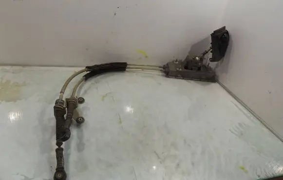 Seat Ibiza III (6L) Gear shifter/selector 6Q0711049AZ